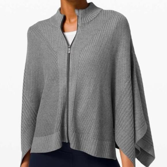 Gray Knit Zip-Up Poncho‎ Cape Women Lululemon softer still wrap M/L gray EUC - Picture 2 of 11